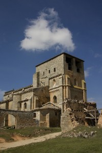 Ruinas escuela e iglesia